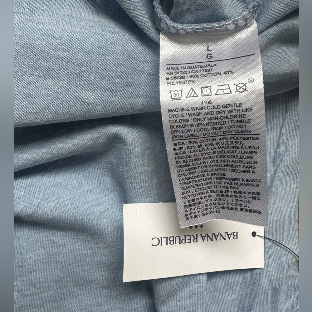 Banana Republic Mens Premium Wash Blue T Shirt V-Neck Short Sleeve NWT $30 - Picture 11 of 11